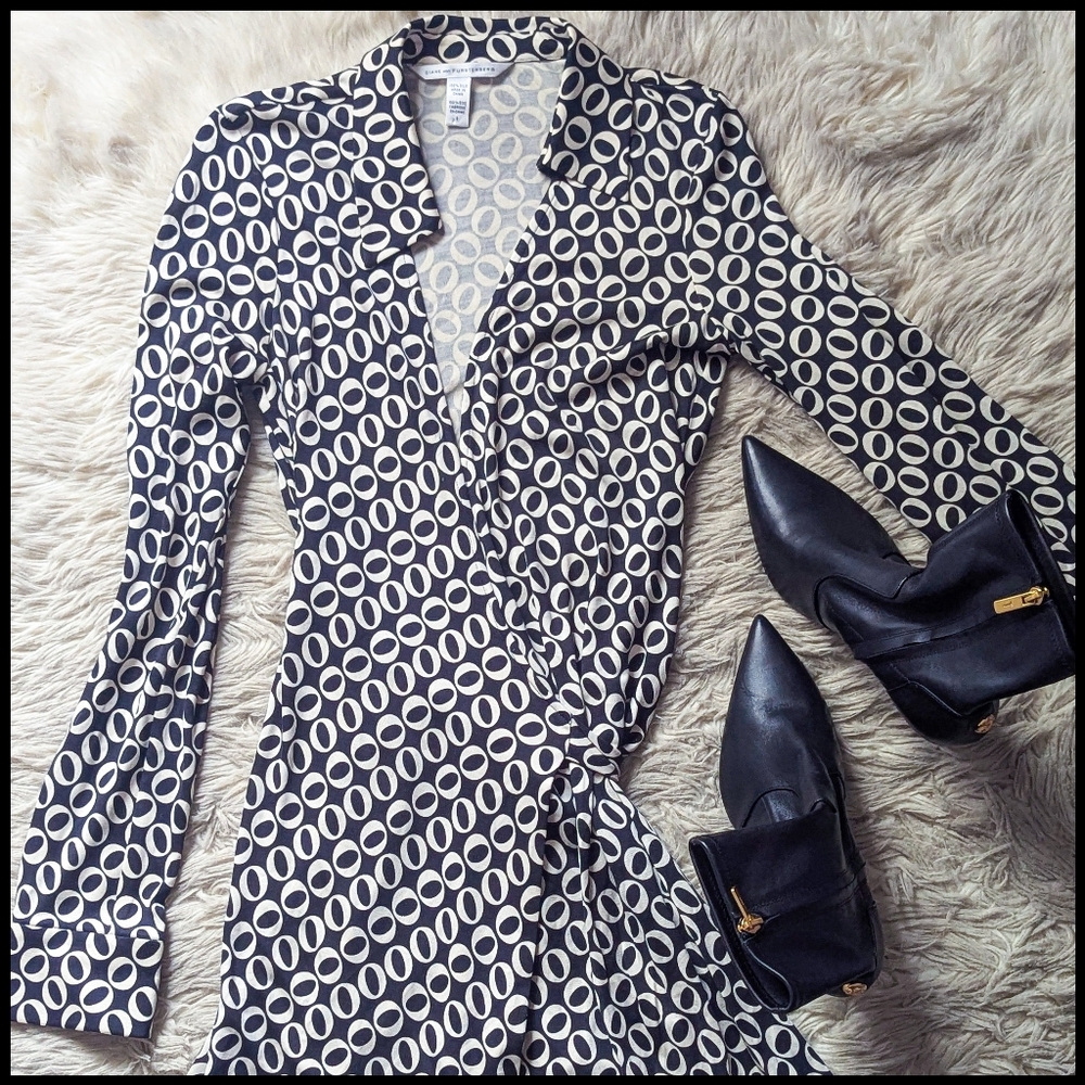 Diane Von Furstenberg Black and White Wrap Dress